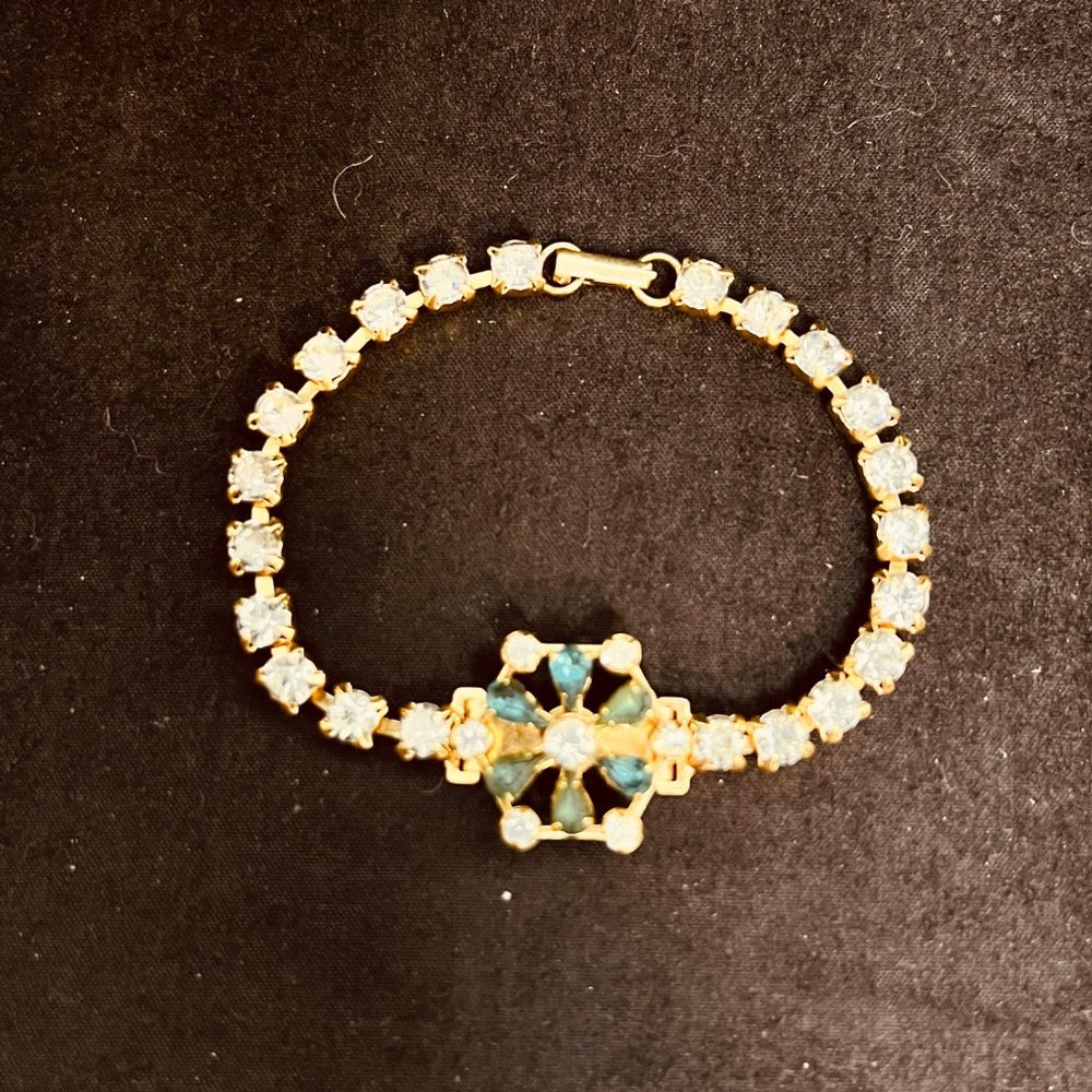 Vintage Gold Tone Blue And Clear Rhinestone Floral Tennis Bracelet (3800)